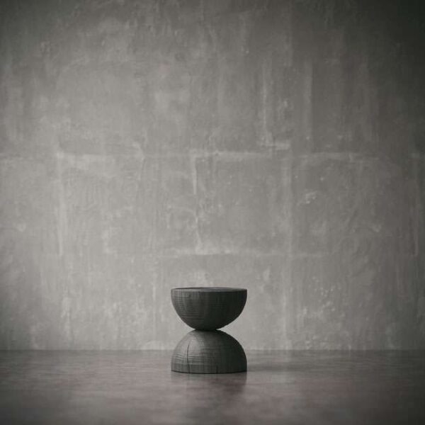 Minimalist studio shot of Ombra wooden side table with sculptural silhouette – modern luxury furniture design لقطة استوديو بسيطة لطاولة جانبية خشبية من طراز أومبرا بتصميم نحتي – تصميم أثاث عصري وفاخر