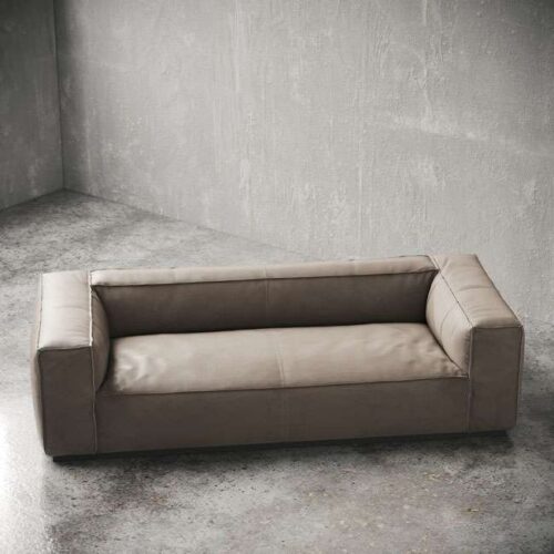UAE high-end beige sofa with deep seating and soft suede finish – elegant choice for any living space أريكة عصرية بلون البيج مع لمسة مخملية ناعمة – خيار راقٍ لأي غرفة معيشة في الإمارات
