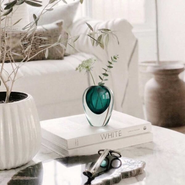 Aquara Grande Vase