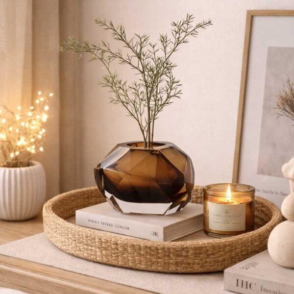 glass vase in the UAE Dubai lucky vase positive energy for homes