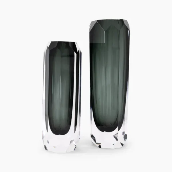 Esfera Duo Vase Set – Luxury faceted glass vases in smoky grey, modern home décor UAE طقم مزهريات إيسفيرا ديو – مزهريات زجاجية فاخرة بلمسة رمادية مدخنة، ديكور عصري في الإمارات