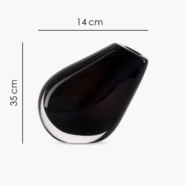 handcrafted glass vase with an elegant asymmetrical shape. UAE مزهرية زجاجية دخانية بتصميم غير متماثل أنيق. زجاج اسود - الإمارات أبو ظبي- دبي