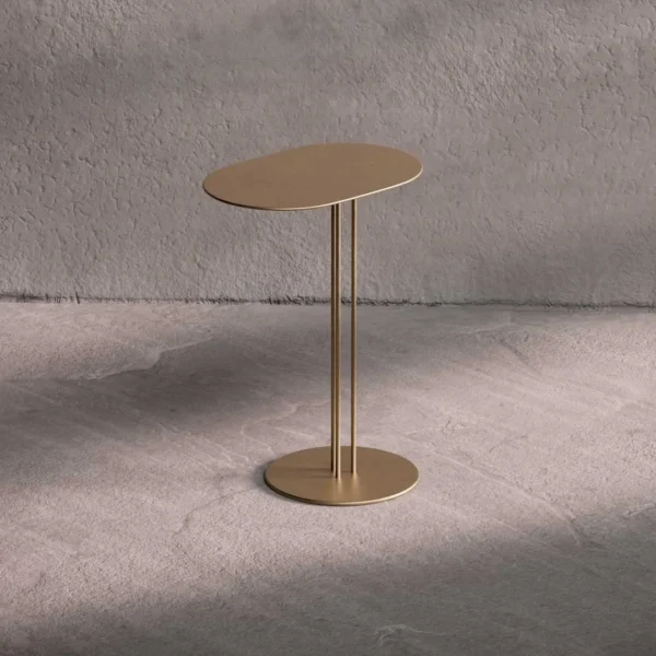Ray Major copper iron side table – sleek tall silhouette with luxurious finish for contemporary UAE homes and hotels