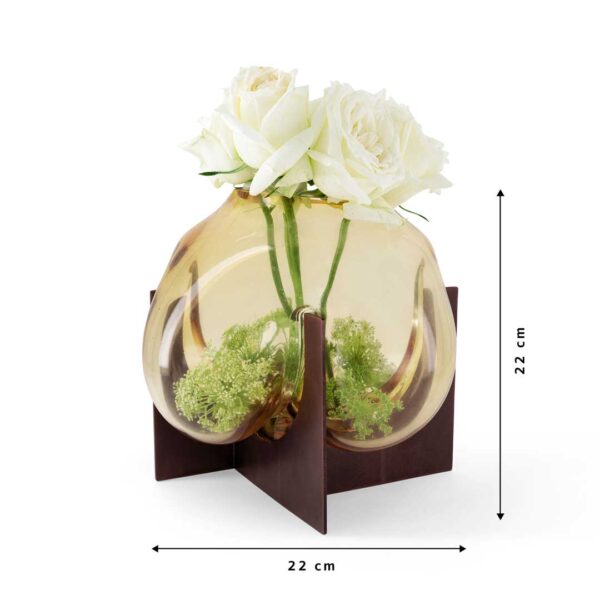 Vire Vase – luxury amber glass vase with sculptural curves and dark wood base, designed for modern interiors in Dubai and Abu Dhabi, UAE – size 22 cm x 22 cm.